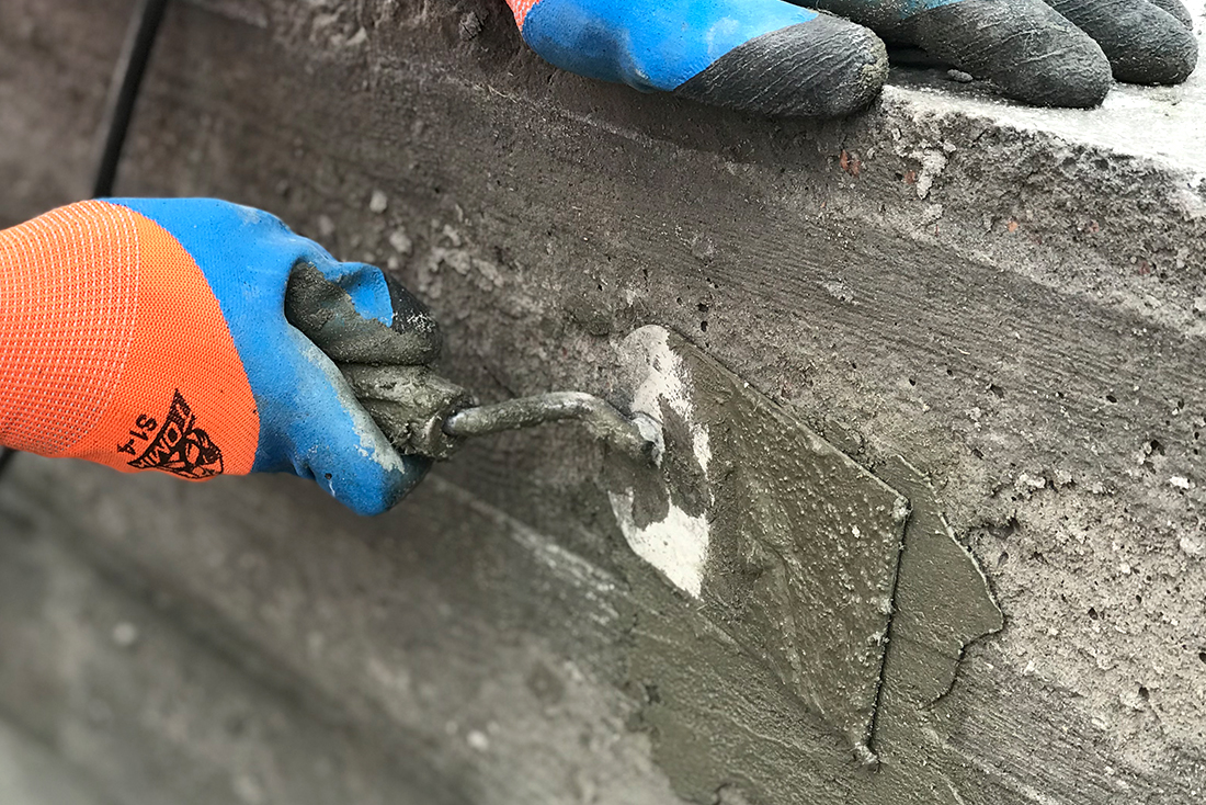 Чим заповнити отвори після зняття опалубки в бетоні